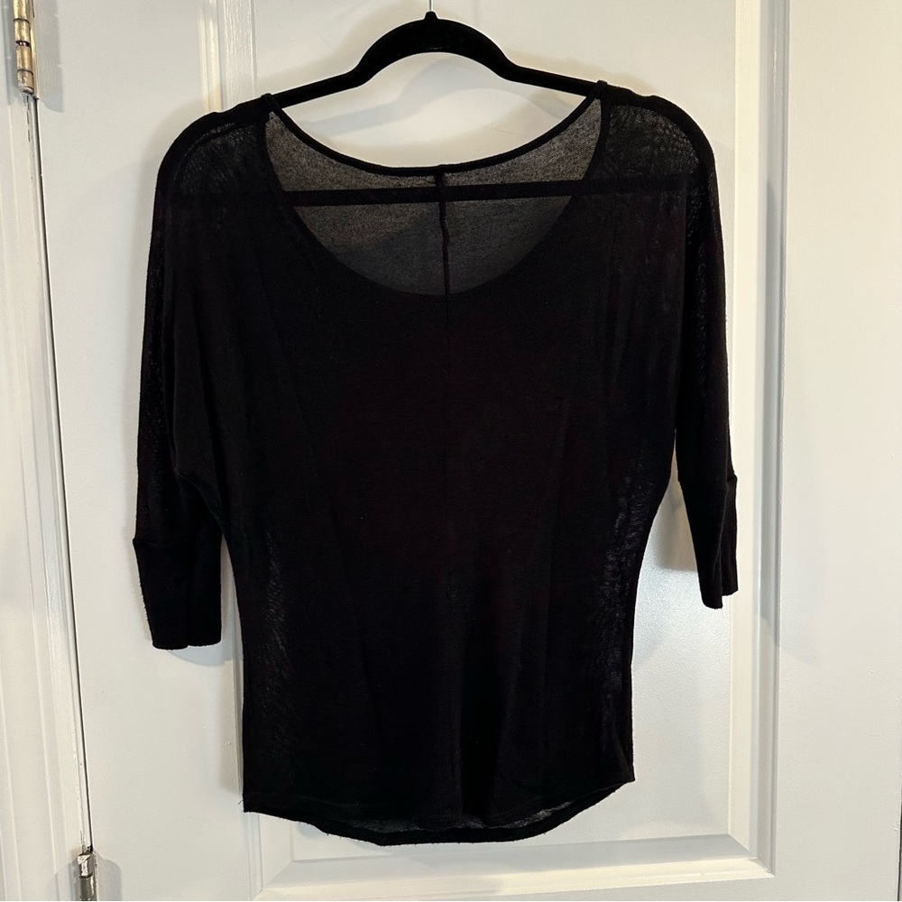Bella D Lightweight Black 3/4 Sleeve Scoopneck Shirt - Picture 2 of 3